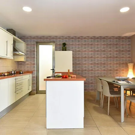 Holiday Home, Maspalomas מלון